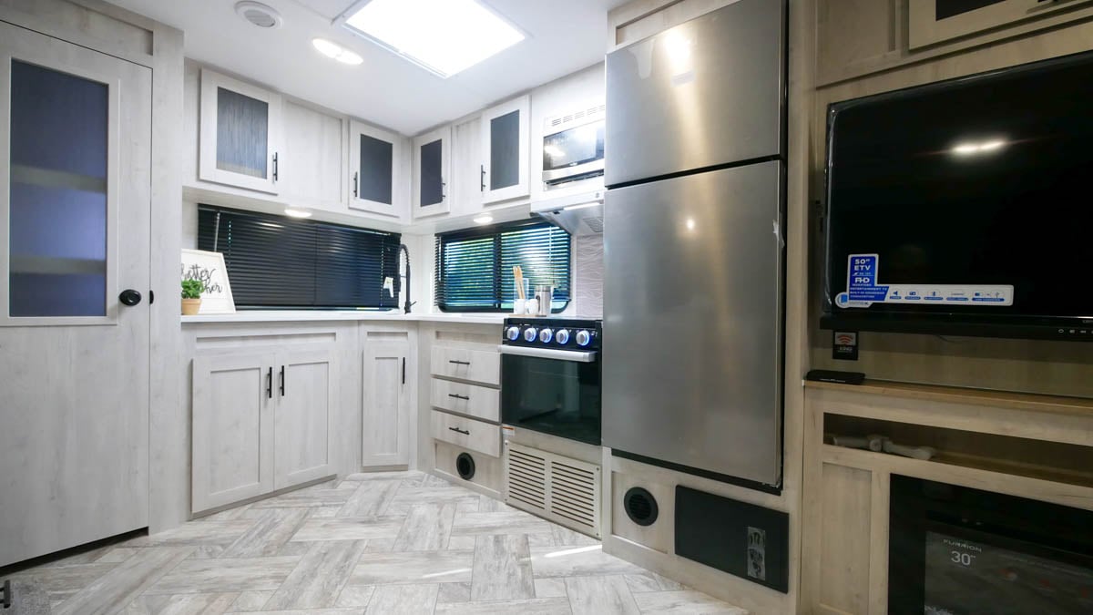 Wildcat 266MEX Kitchen